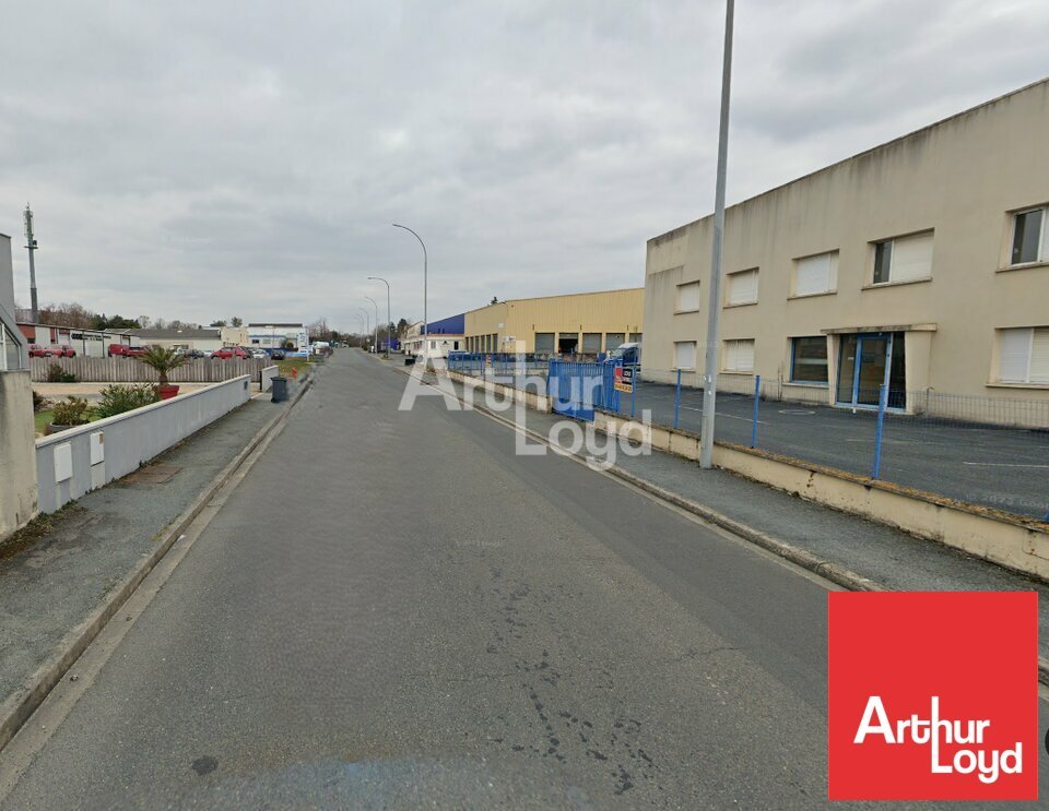 ARTHUR LOYD POITOU VENDEE LOCATION-ENTREPOT-POITIERS-86