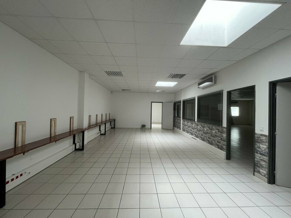 ARTHUR LOYD POITOU VENDEE LOCATION-BUREAUX-CHAURAY-79