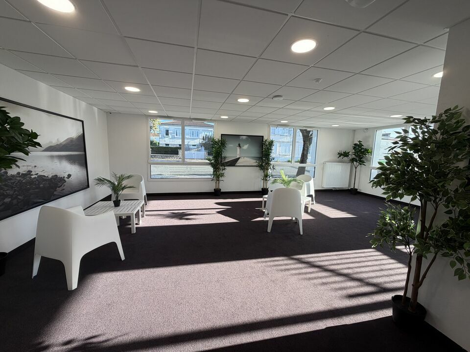 ARTHUR LOYD POITOU VENDEE LOCATION-BUREAUX-NIORT-79