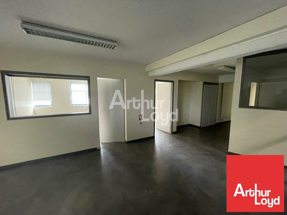 ARTHUR LOYD POITOU VENDEE LOCATION-BUREAUX-LA_ROCHE_SUR_YON-85