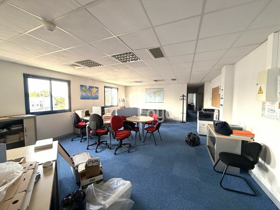 ARTHUR LOYD POITOU VENDEE LOCATION-BUREAUX-JAUNAY_CLAN-86