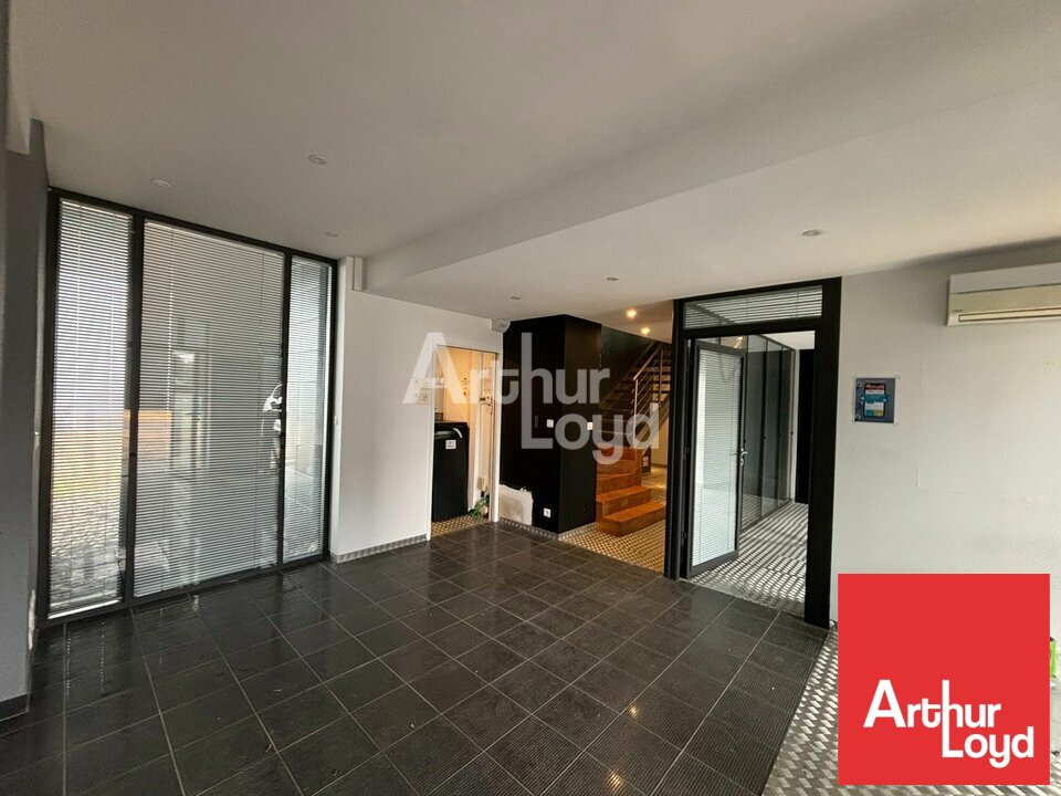 ARTHUR LOYD POITOU VENDEE VENTE-LOCAL D'ACTIVITE-LES_SABLES-D'OLONNE-85