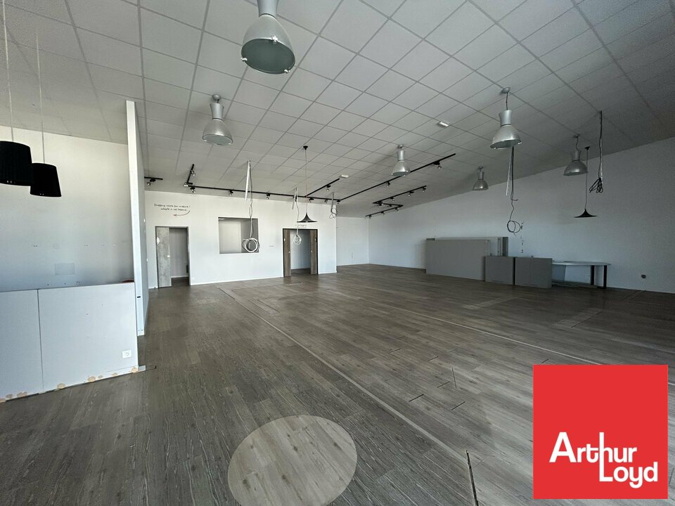ARTHUR LOYD POITOU VENDEE LOCATION-LOCAL COMMERCIAL-POITIERS-86
