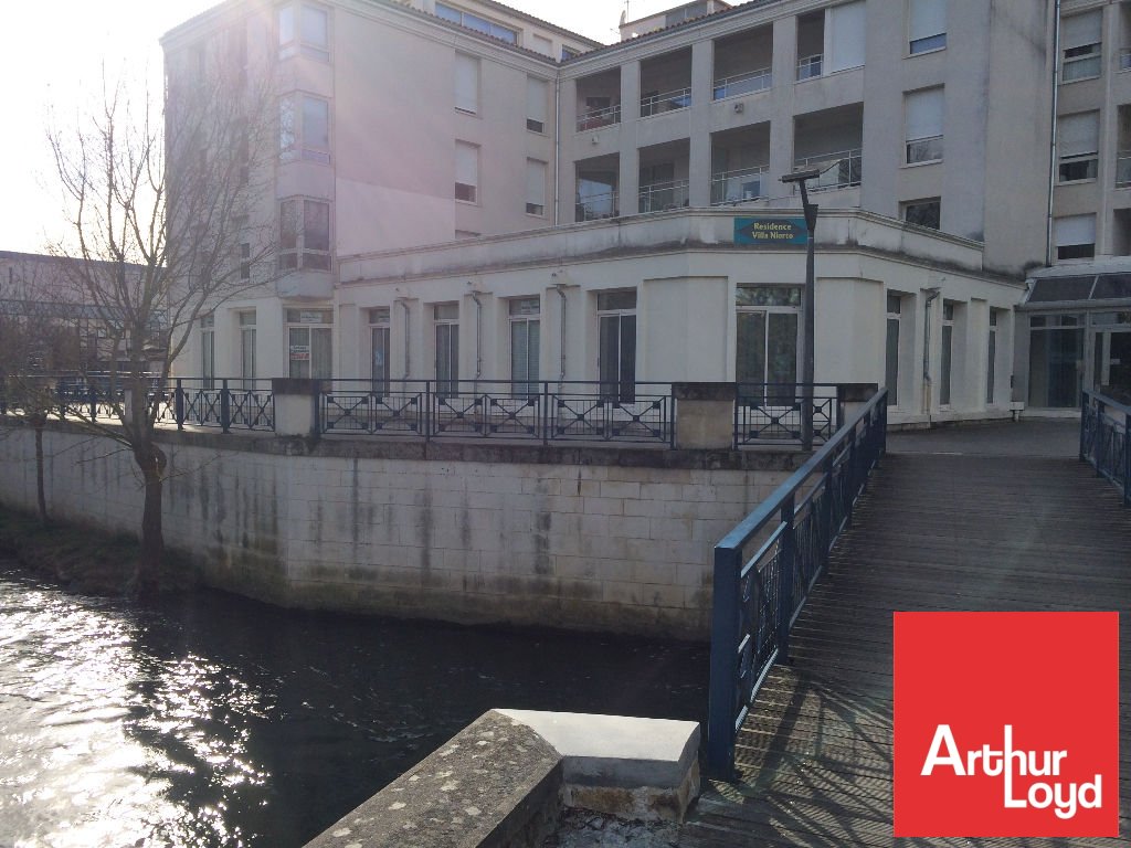 ARTHUR LOYD POITOU VENDEE VENTE-BUREAUX-NIORT-79