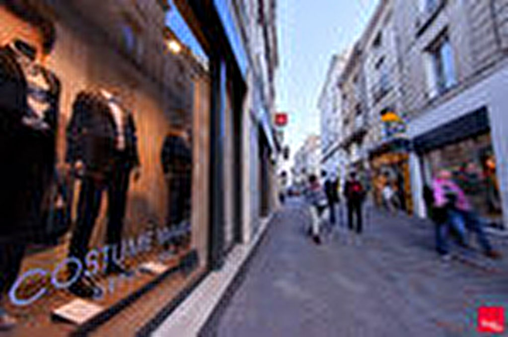 ARTHUR LOYD POITOU VENDEE LOCATION-LOCAL COMMERCIAL-POITIERS-86
