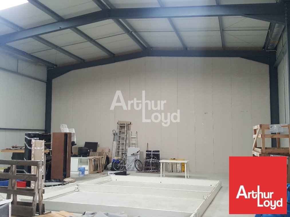 ARTHUR LOYD POITOU VENDEE LOCATION-ENTREPOT-MIGNE_AUXANCES-86