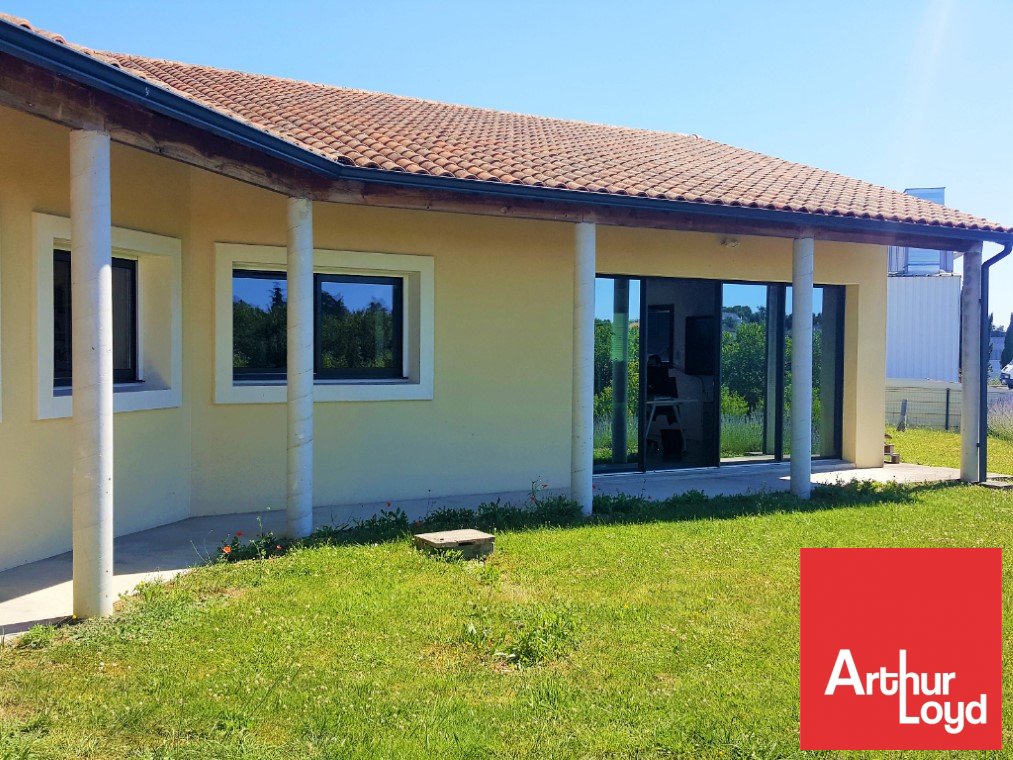 ARTHUR LOYD POITOU VENDEE LOCATION-BUREAUX-SAINT_GEORGES_LES_BAILLARGEAUX-86