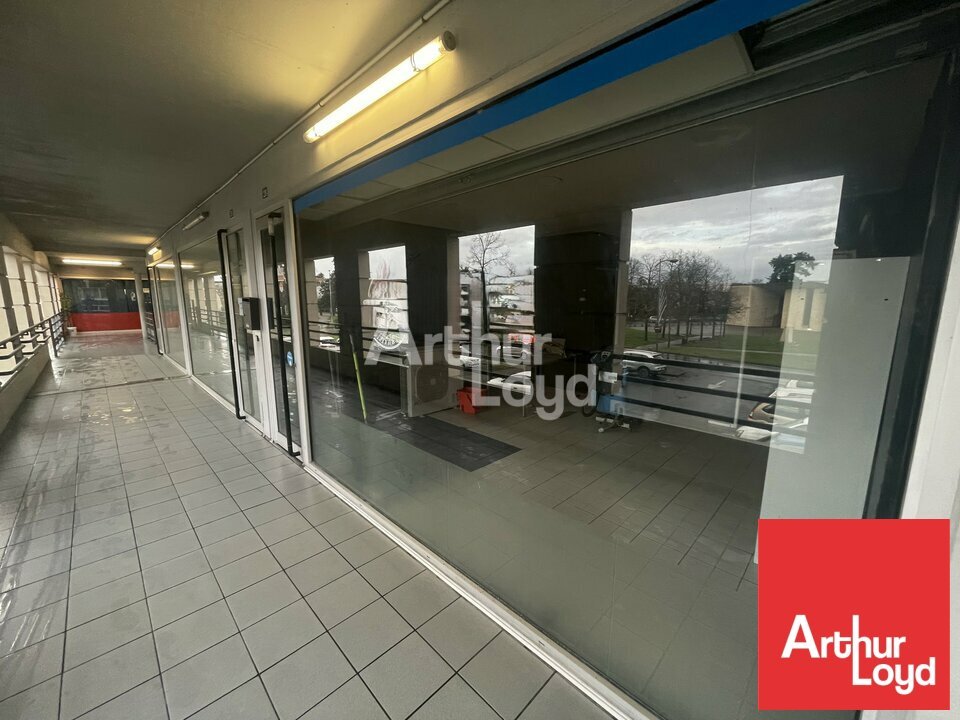 ARTHUR LOYD POITOU VENDEE VENTE-LOCAL COMMERCIAL-POITIERS-86