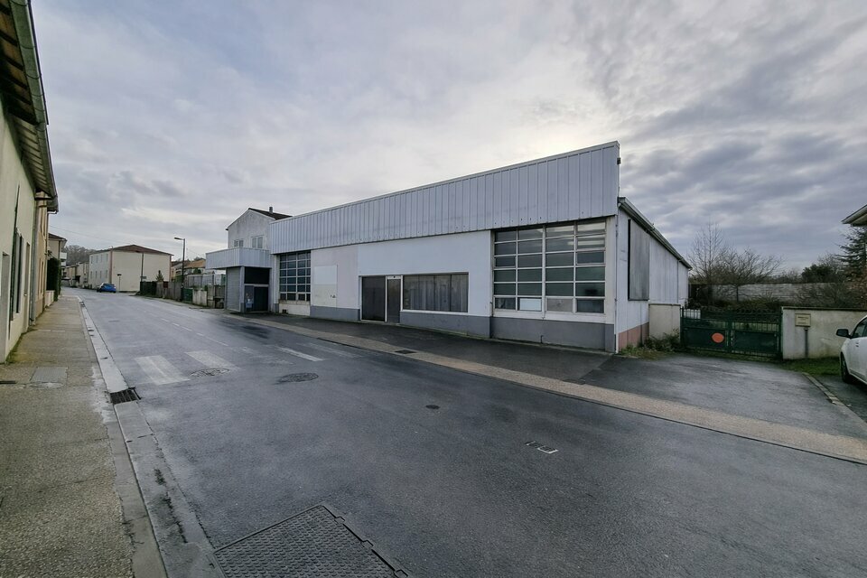 ARTHUR LOYD POITOU VENDEE VENTE-LOCAL COMMERCIAL-SAINT-HILAIRE-LA-PALUD-79