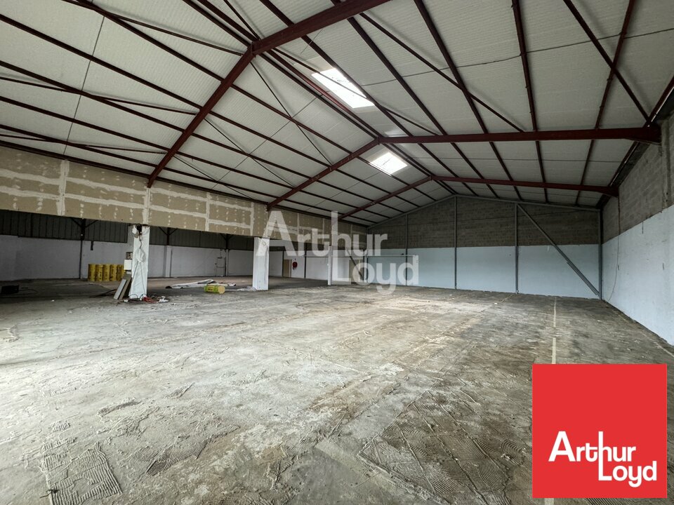 ARTHUR LOYD POITOU VENDEE LOCATION-LOCAL COMMERCIAL-CHAURAY-79