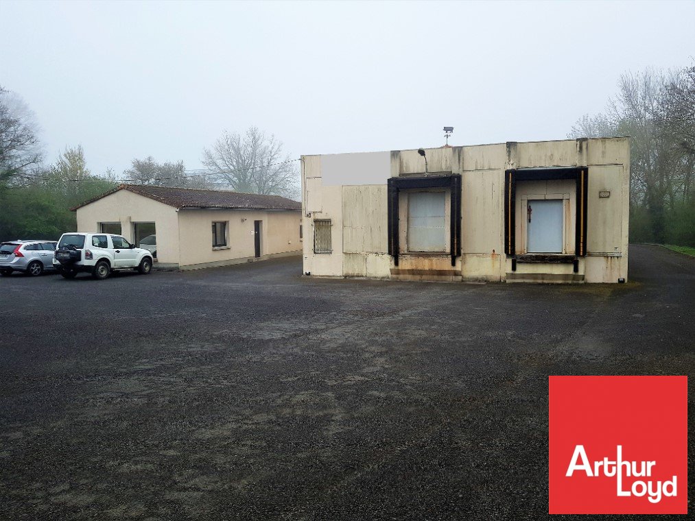 ARTHUR LOYD POITOU VENDEE VENTE-LOCAL D'ACTIVITE-GENCAY-86