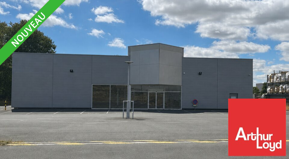 ARTHUR LOYD POITOU VENDEE VENTE-LOCAL COMMERCIAL-LES_HERBIERS-85