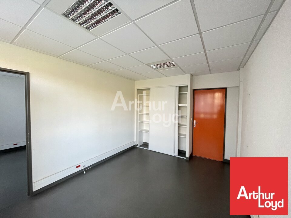 ARTHUR LOYD POITOU VENDEE VENTE-BUREAUX-POITIERS-86