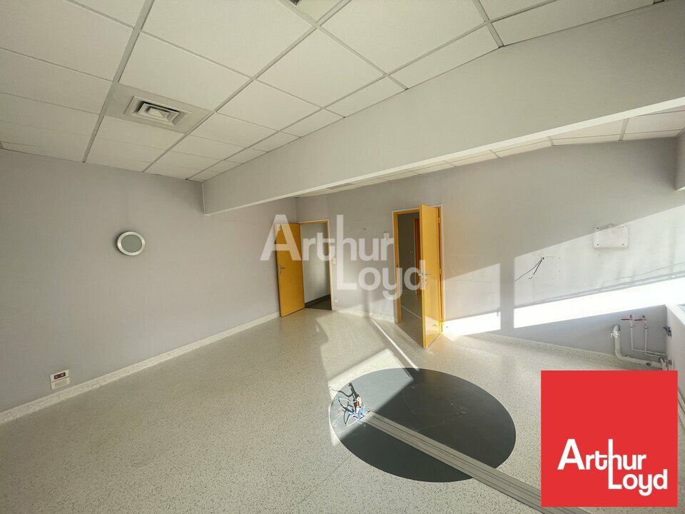 ARTHUR LOYD POITOU VENDEE VENTE-BUREAUX-POITIERS-86