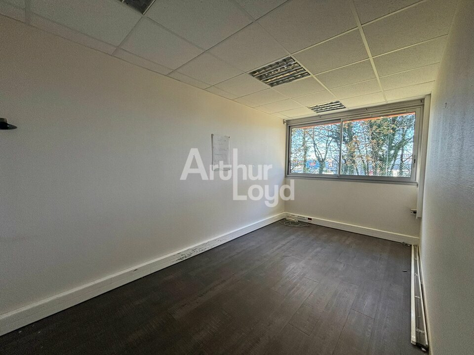 ARTHUR LOYD POITOU VENDEE LOCATION-BUREAUX-LA_ROCHE-SUR-YON-85