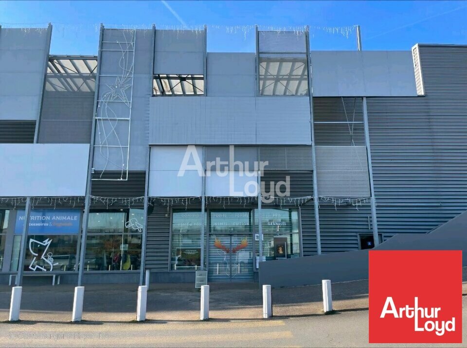 ARTHUR LOYD POITOU VENDEE LOCATION-LOCAL COMMERCIAL-LA_ROCHE_SUR_YON-85