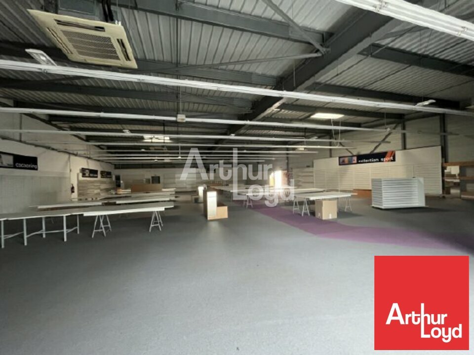 ARTHUR LOYD POITOU VENDEE LOCATION-LOCAL COMMERCIAL-CHATELLERAULT-86