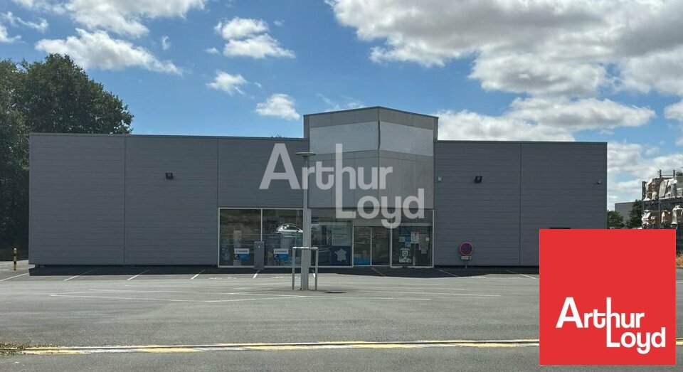 ARTHUR LOYD POITOU VENDEE LOCATION-LOCAL COMMERCIAL-LES_HERBIERS-85