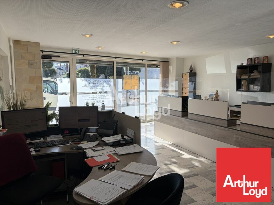 ARTHUR LOYD POITOU VENDEE VENTE-BUREAUX-NIORT-79