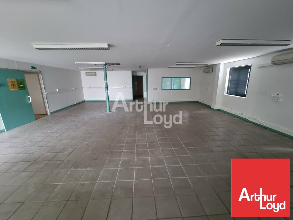 ARTHUR LOYD POITOU VENDEE LOCATION-BUREAUX-BESSINES-79