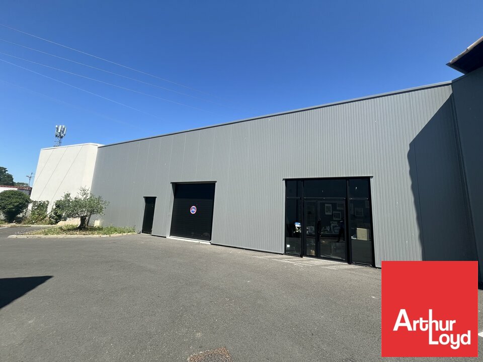 ARTHUR LOYD POITOU VENDEE LOCATION-LOCAL COMMERCIAL-BESSINES-79