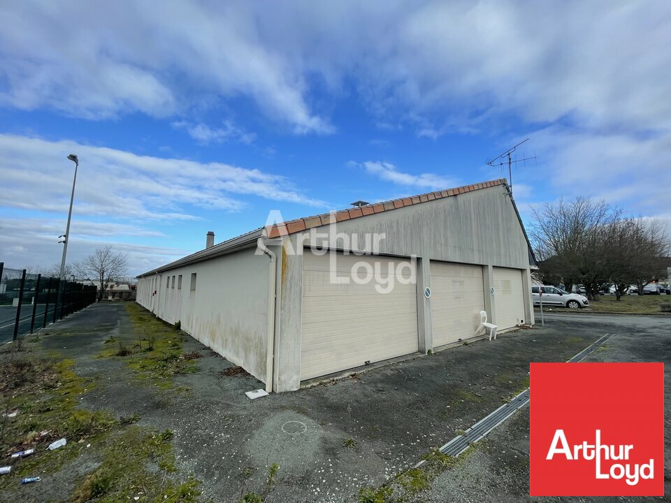 ARTHUR LOYD POITOU VENDEE VENTE-BUREAUX-LA_CRECHE-79