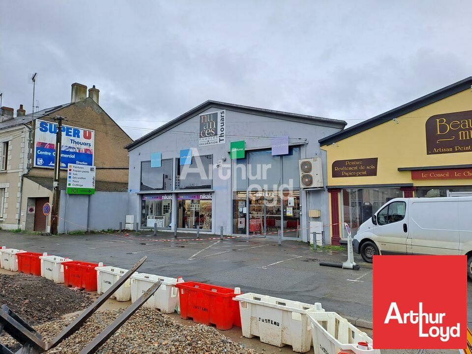 ARTHUR LOYD POITOU VENDEE LOCATION-LOCAL COMMERCIAL-THOUARS-79