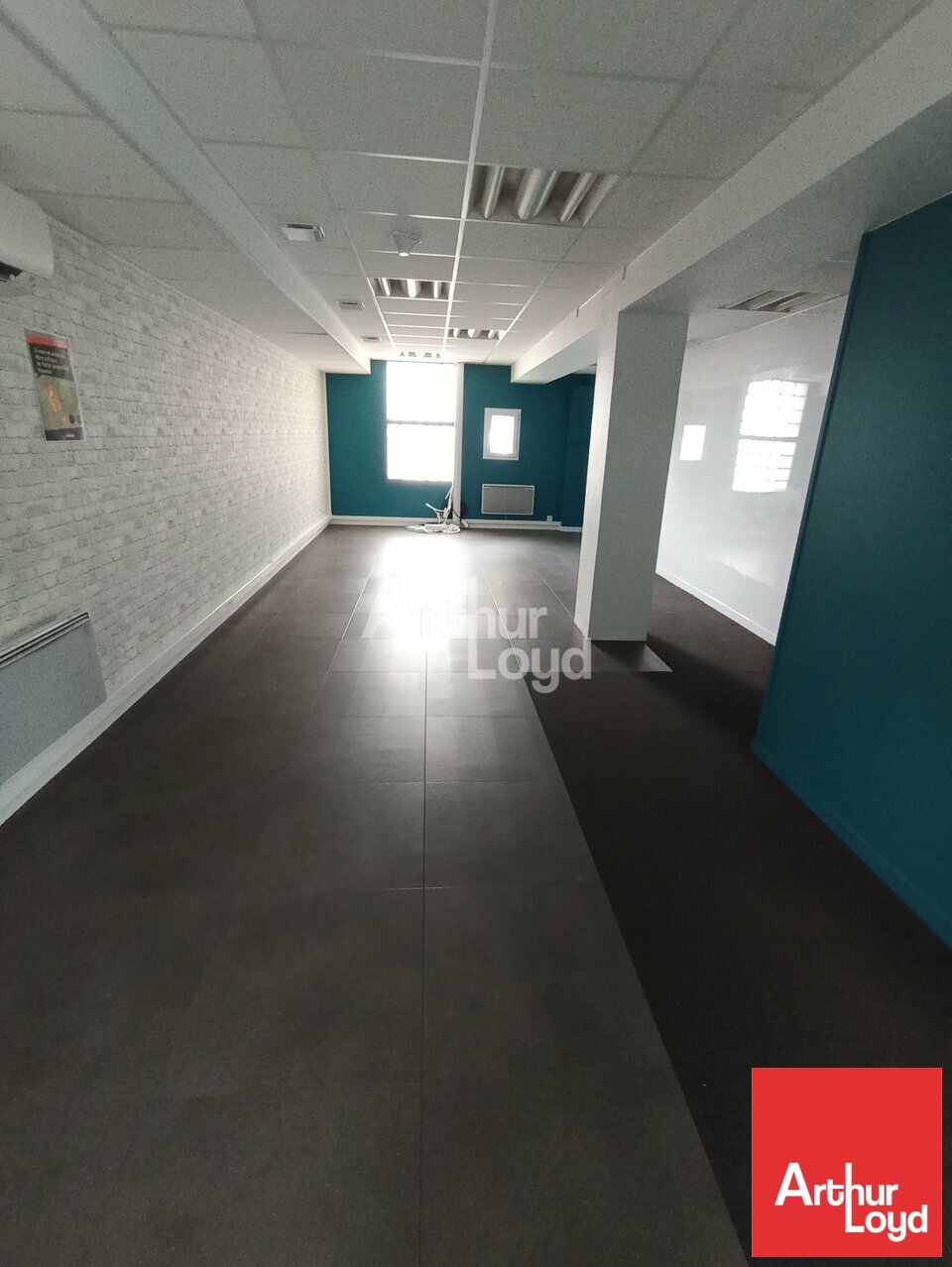 ARTHUR LOYD POITOU VENDEE LOCATION-BUREAUX-NIORT-79