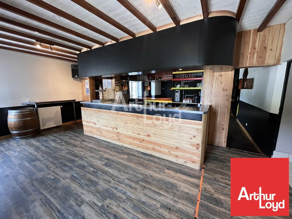 ARTHUR LOYD POITOU VENDEE VENTE-LOCAL COMMERCIAL-VOUHE-79