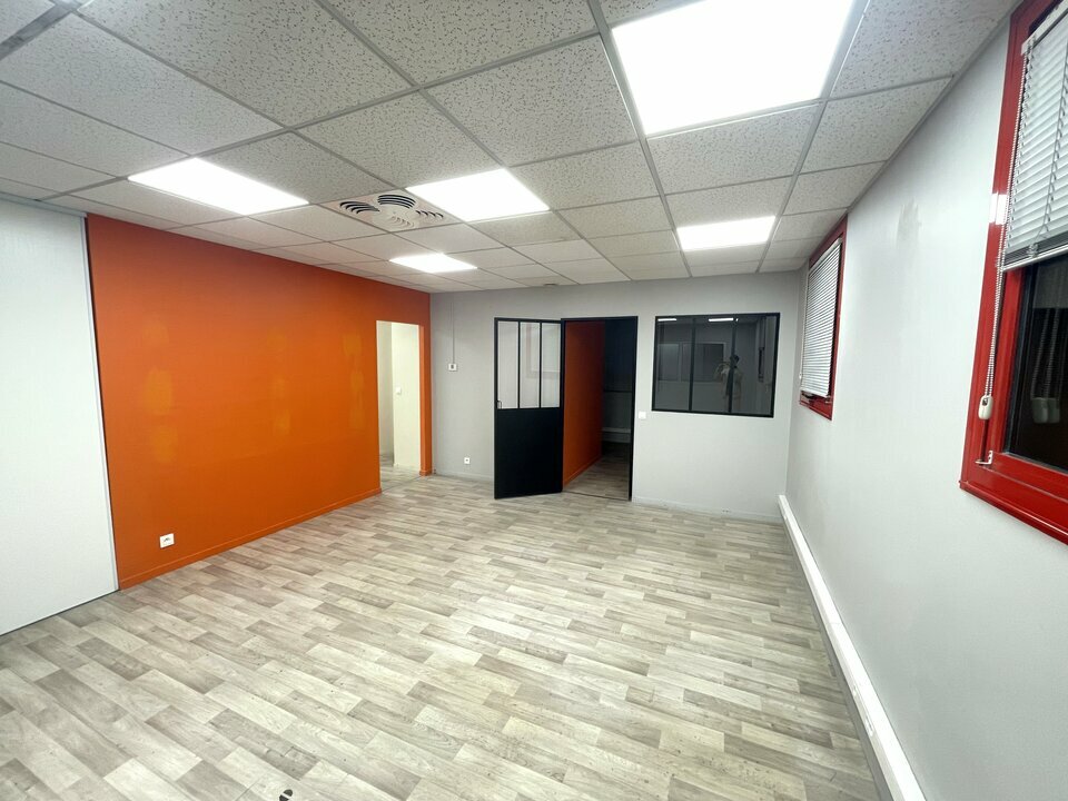 ARTHUR LOYD POITOU VENDEE LOCATION-BUREAUX-SAINT_BENOIT-86