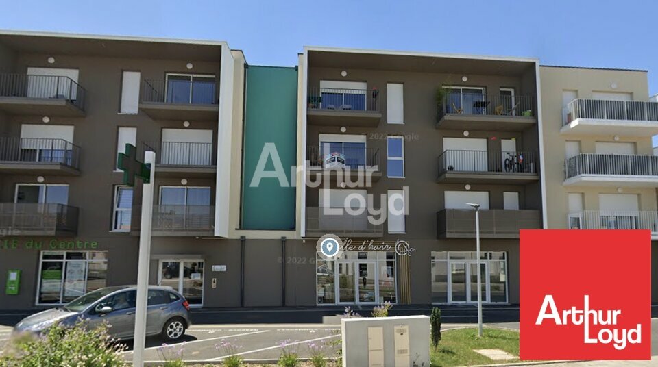 ARTHUR LOYD POITOU VENDEE LOCATION-LOCAL COMMERCIAL-LE_POIRE_SUR_VIE-85