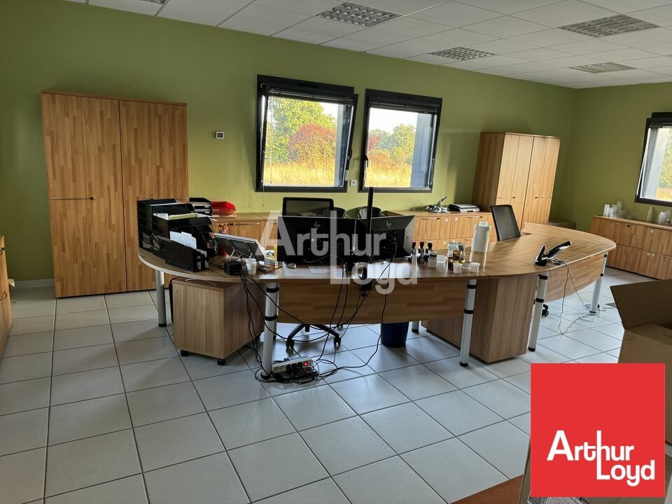 ARTHUR LOYD POITOU VENDEE VENTE-BUREAUX-VENDRENNES-85
