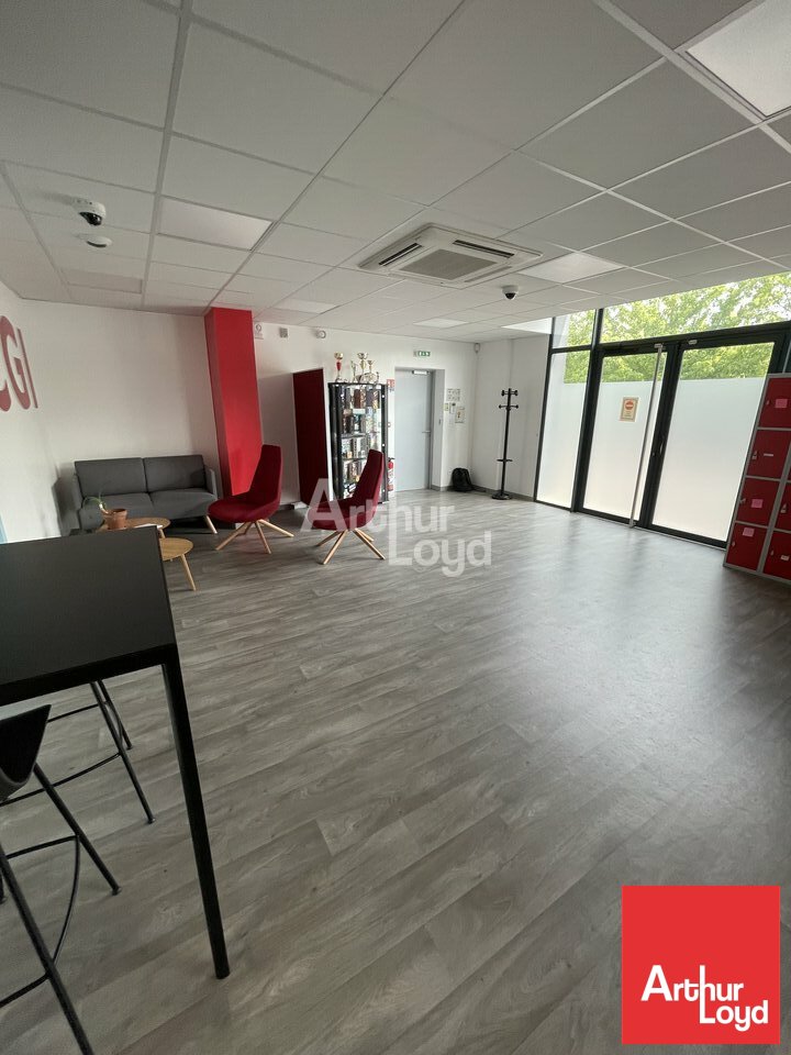 ARTHUR LOYD POITOU VENDEE CESSION-BUREAUX-NIORT-79