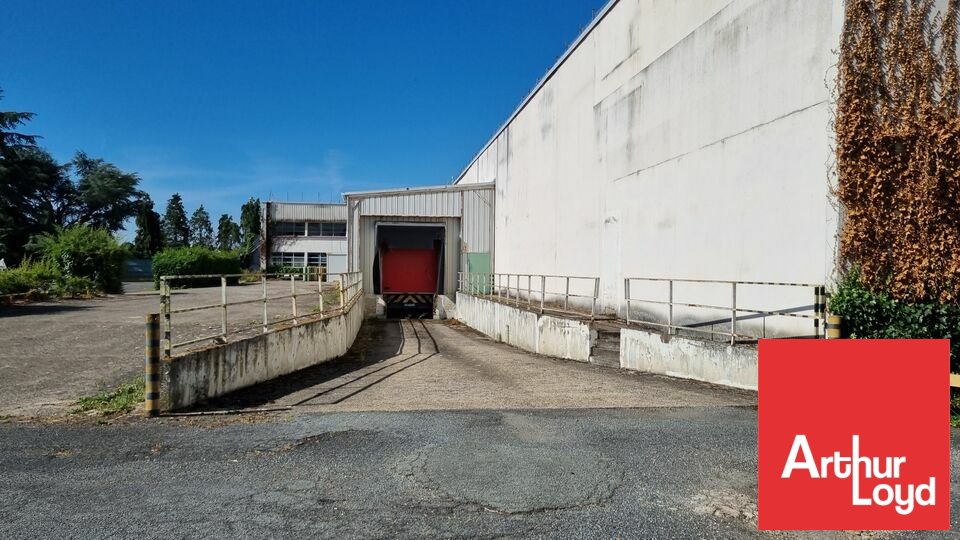 ARTHUR LOYD POITOU VENDEE LOCATION-ENTREPOT-DISSAY-86