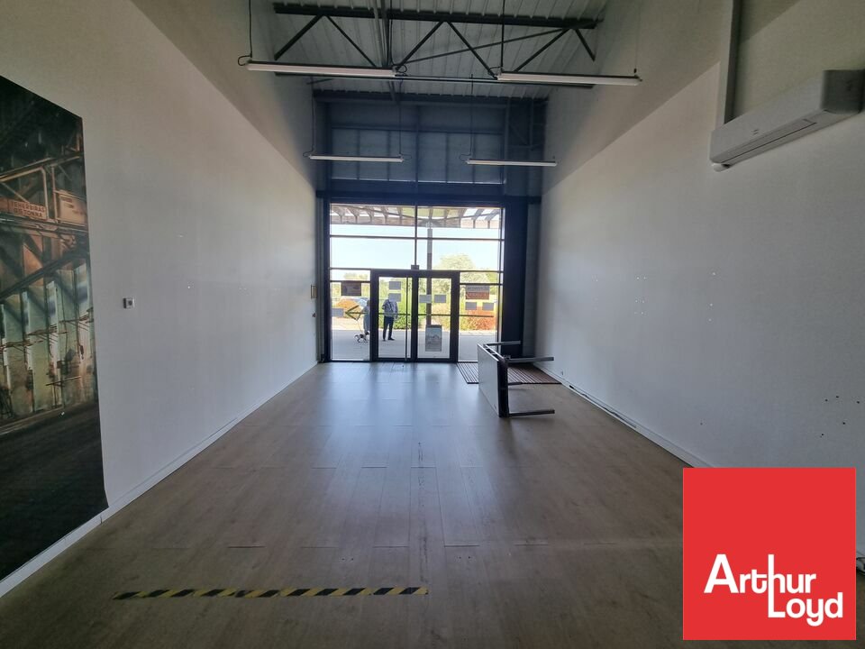 ARTHUR LOYD POITOU VENDEE LOCATION-LOCAL COMMERCIAL-BESSINES-79
