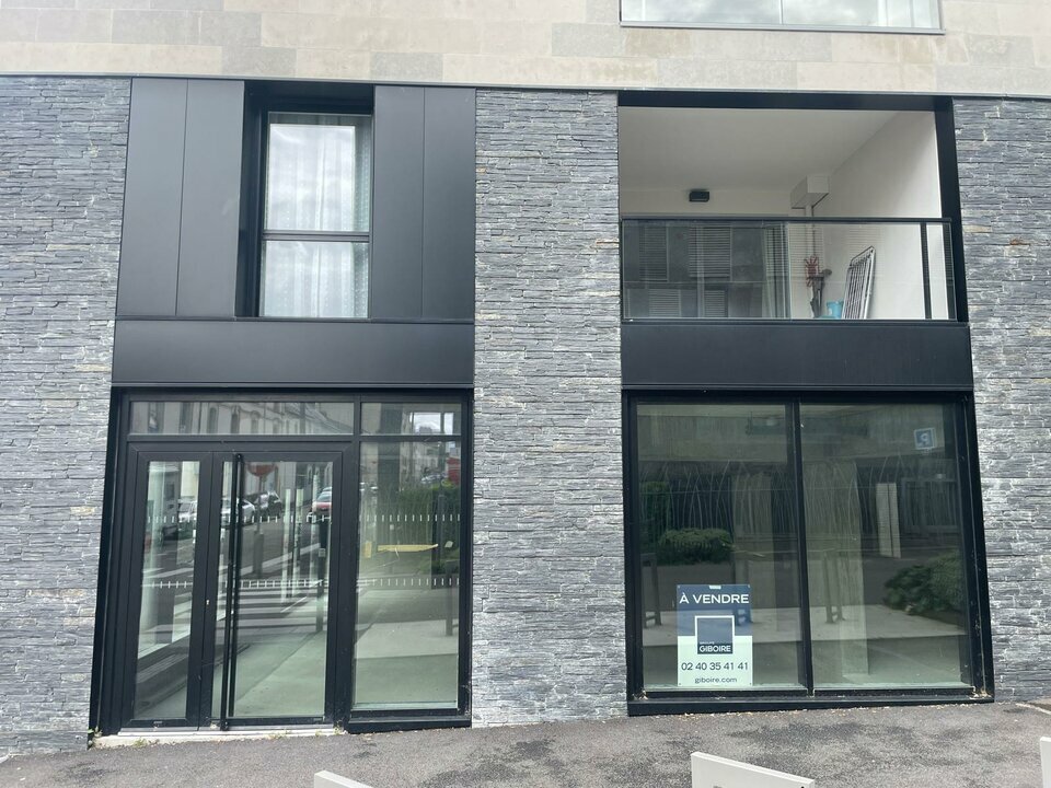 ARTHUR LOYD POITOU VENDEE VENTE-LOCAL COMMERCIAL-LA_ROCHE-SUR-YON-85