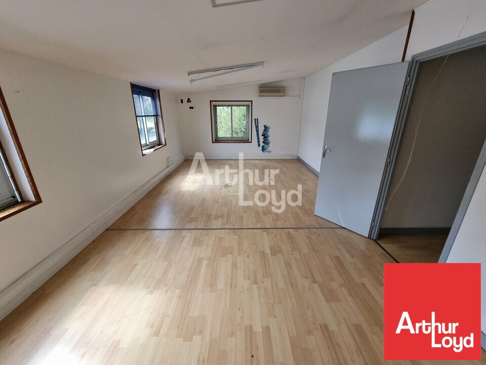 ARTHUR LOYD POITOU VENDEE LOCATION-BUREAUX-BESSINES-79