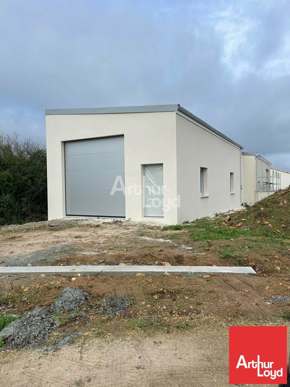ARTHUR LOYD POITOU VENDEE LOCATION-LOCAL D'ACTIVITE-NIORT-79