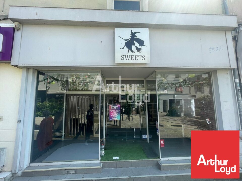 ARTHUR LOYD POITOU VENDEE LOCATION-LOCAL COMMERCIAL-LA_ROCHE_SUR_YON-85