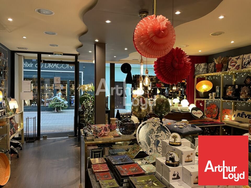 ARTHUR LOYD POITOU VENDEE LOCATION-LOCAL COMMERCIAL-NIORT-79