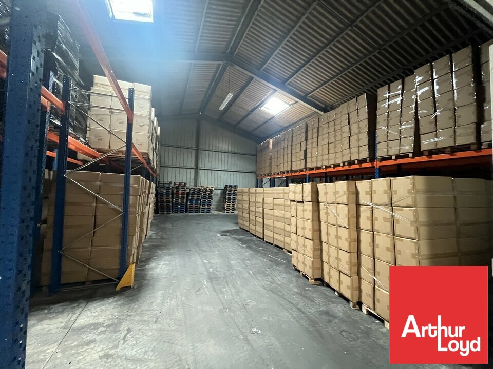 ARTHUR LOYD POITOU VENDEE LOCATION-LOCAL D'ACTIVITE-LA_CRECHE-79