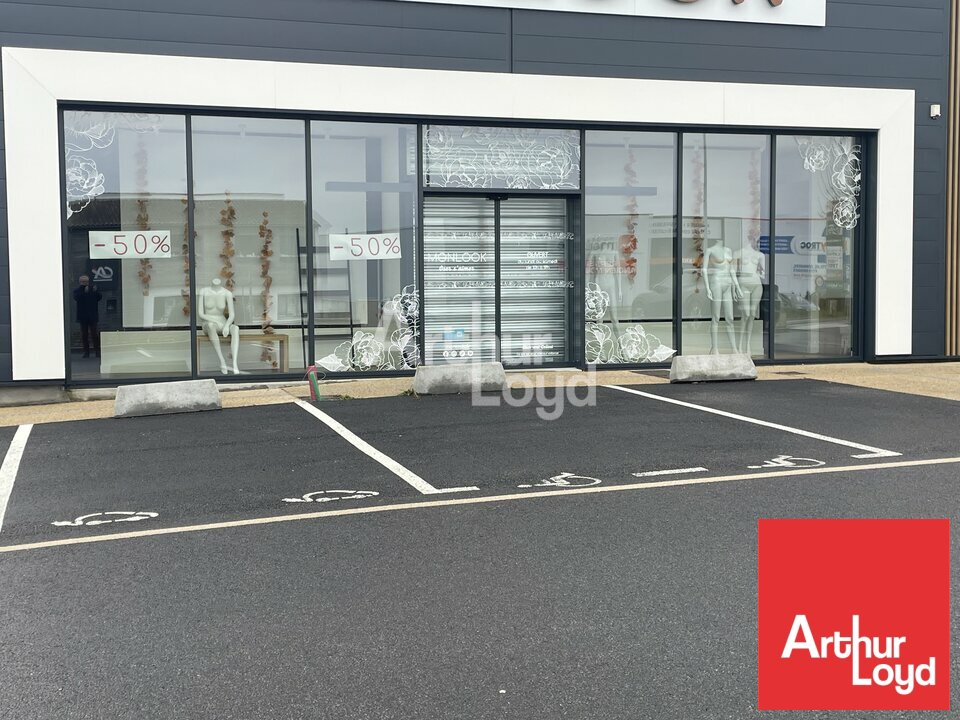 ARTHUR LOYD POITOU VENDEE LOCATION-LOCAL COMMERCIAL-NIORT-79