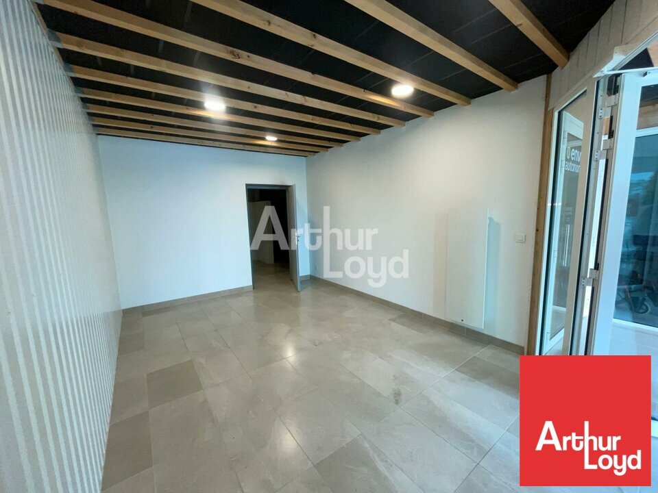 ARTHUR LOYD POITOU VENDEE LOCATION-LOCAL COMMERCIAL-AUBIGNY_LES_CLOUZEAUX-85