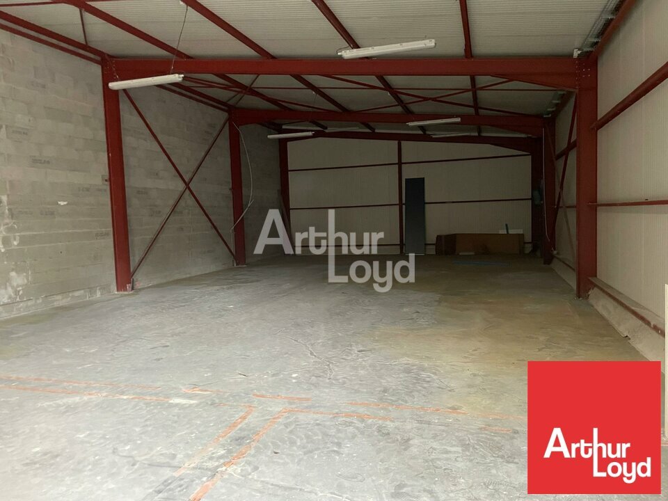 ARTHUR LOYD POITOU VENDEE LOCATION-LOCAL COMMERCIAL-LA_ROCHE_SUR_YON-85