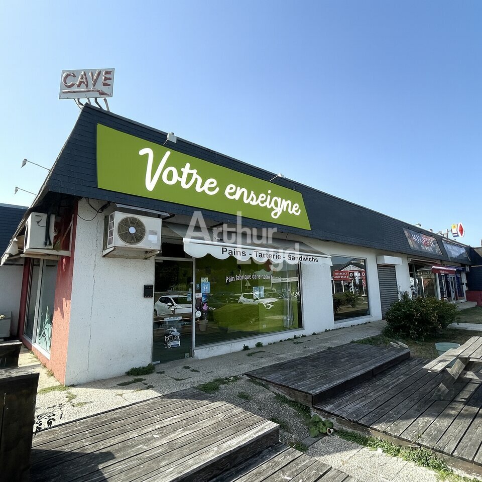 ARTHUR LOYD POITOU VENDEE LOCATION-LOCAL COMMERCIAL-JAUNAY_CLAN-86