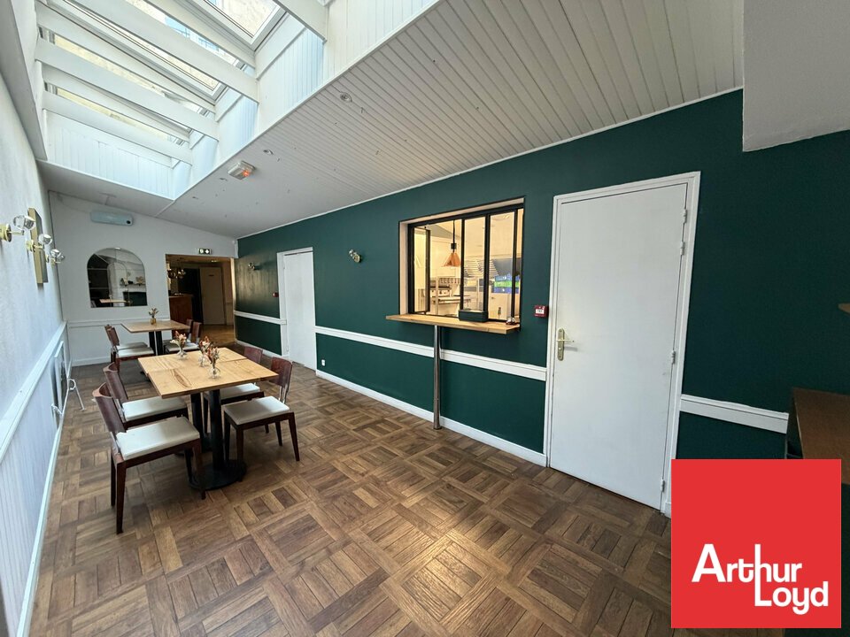ARTHUR LOYD POITOU VENDEE LOCATION-LOCAL COMMERCIAL-POITIERS-86