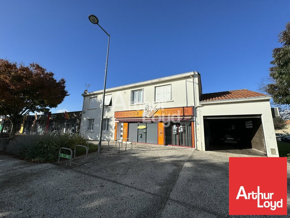 ARTHUR LOYD POITOU VENDEE VENTE-LOCAL COMMERCIAL-NIORT-79