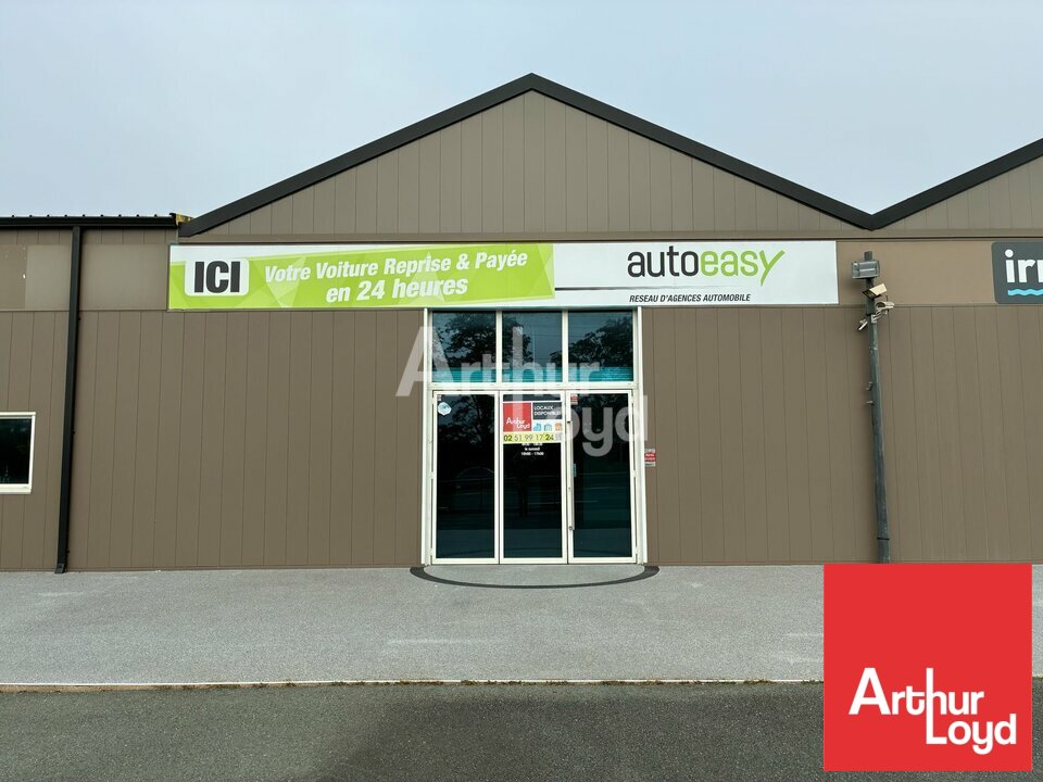 ARTHUR LOYD POITOU VENDEE LOCATION-LOCAL COMMERCIAL-AUBIGNY-LES_CLOUZEAUX-85