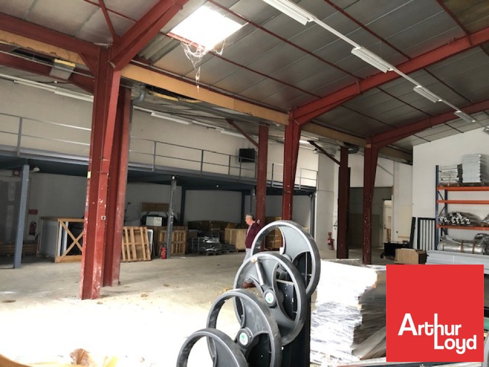 ARTHUR LOYD POITOU VENDEE LOCATION-ENTREPOT-CHAURAY-79