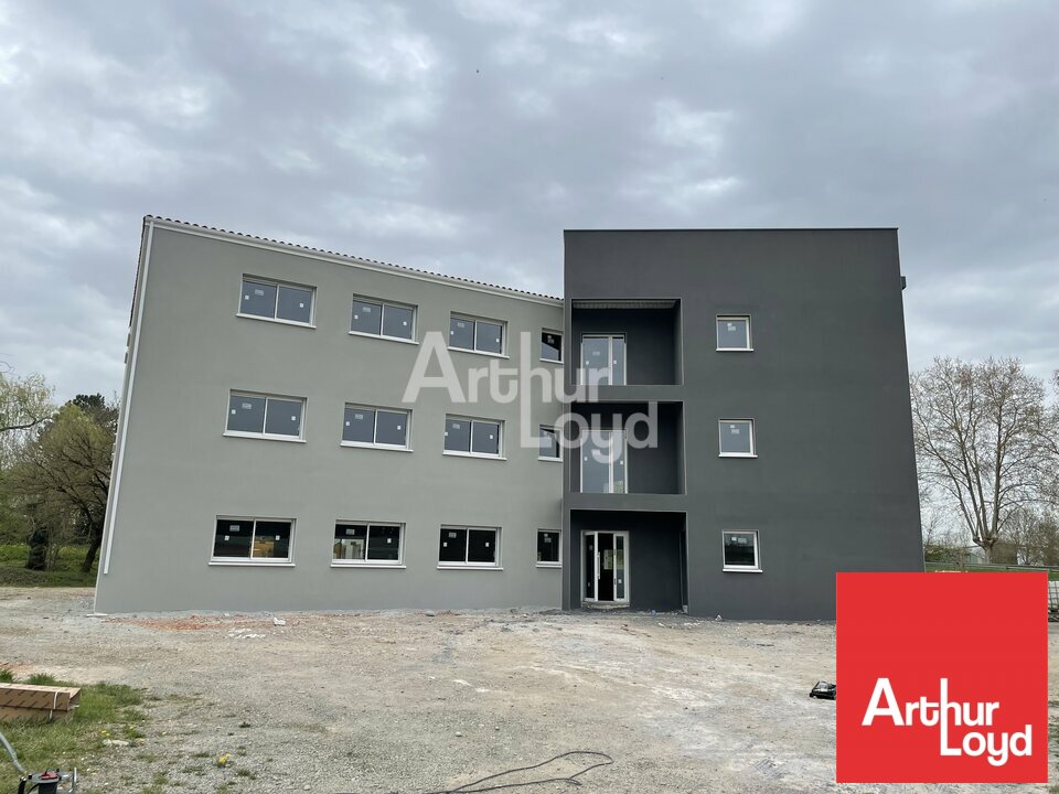 ARTHUR LOYD POITOU VENDEE LOCATION-BUREAUX-BESSINES-79